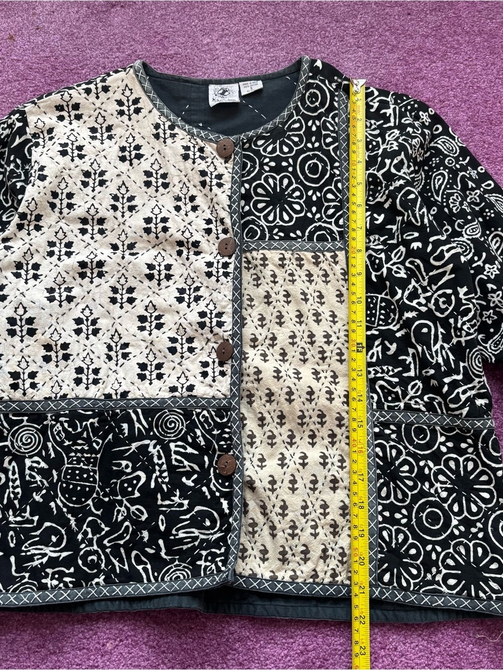 Women’s Patchwork Printed Button-Front Jacket in Black & Cream - Picture 4 of 5